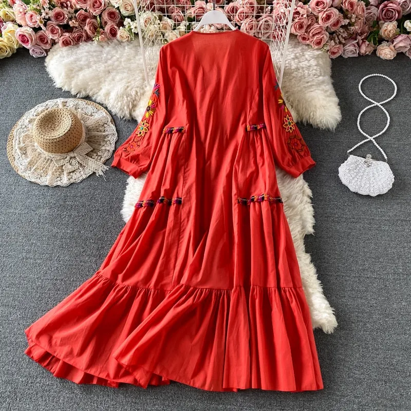 Boho Chic Floral Embroidery Maxi Dress