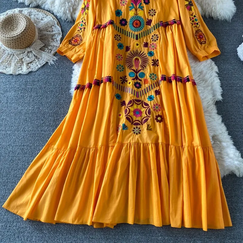Boho Chic Floral Embroidery Maxi Dress