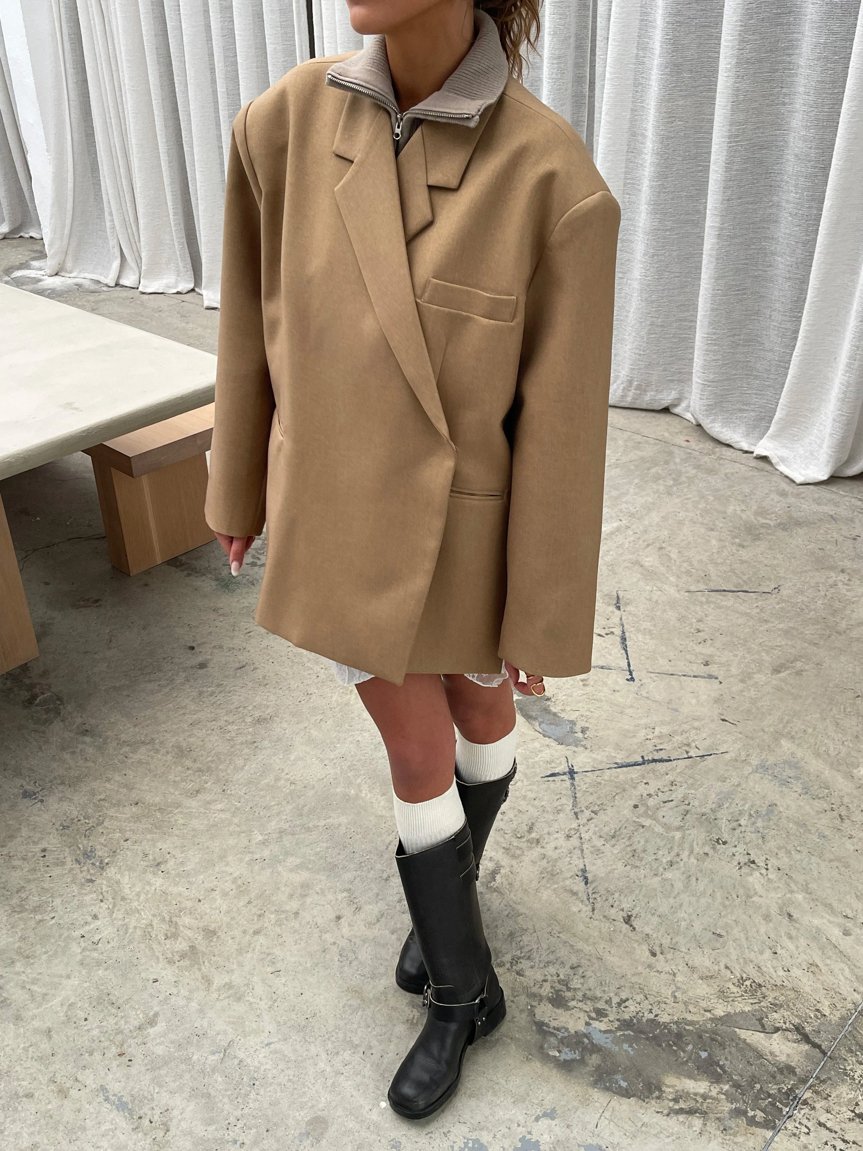 Oversized Side Slit Blazer Camel