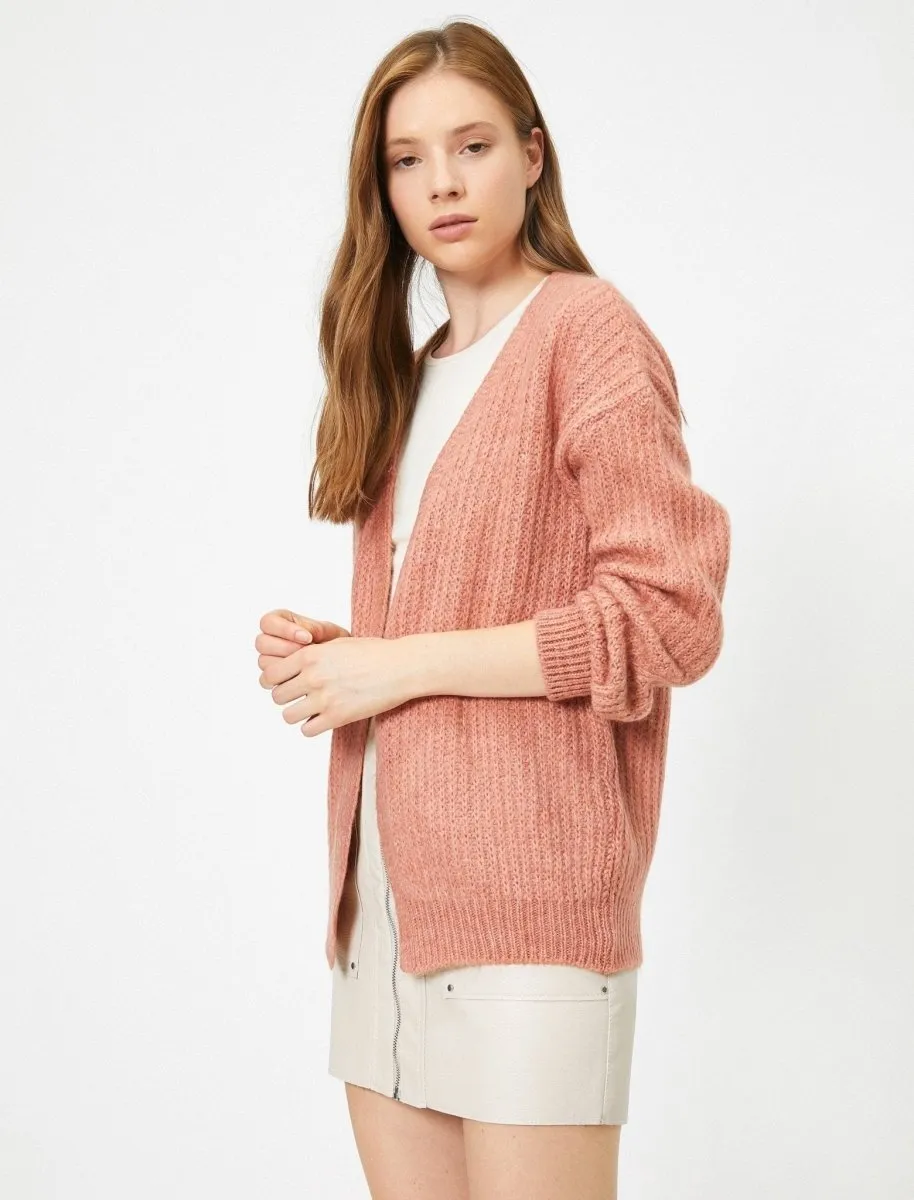 Short Oversize Cardigan in Pink