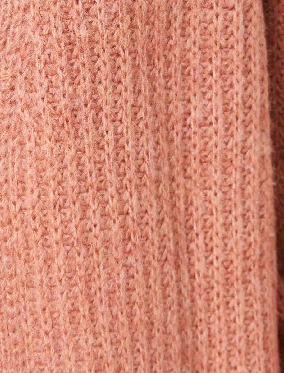 Short Oversize Cardigan in Pink