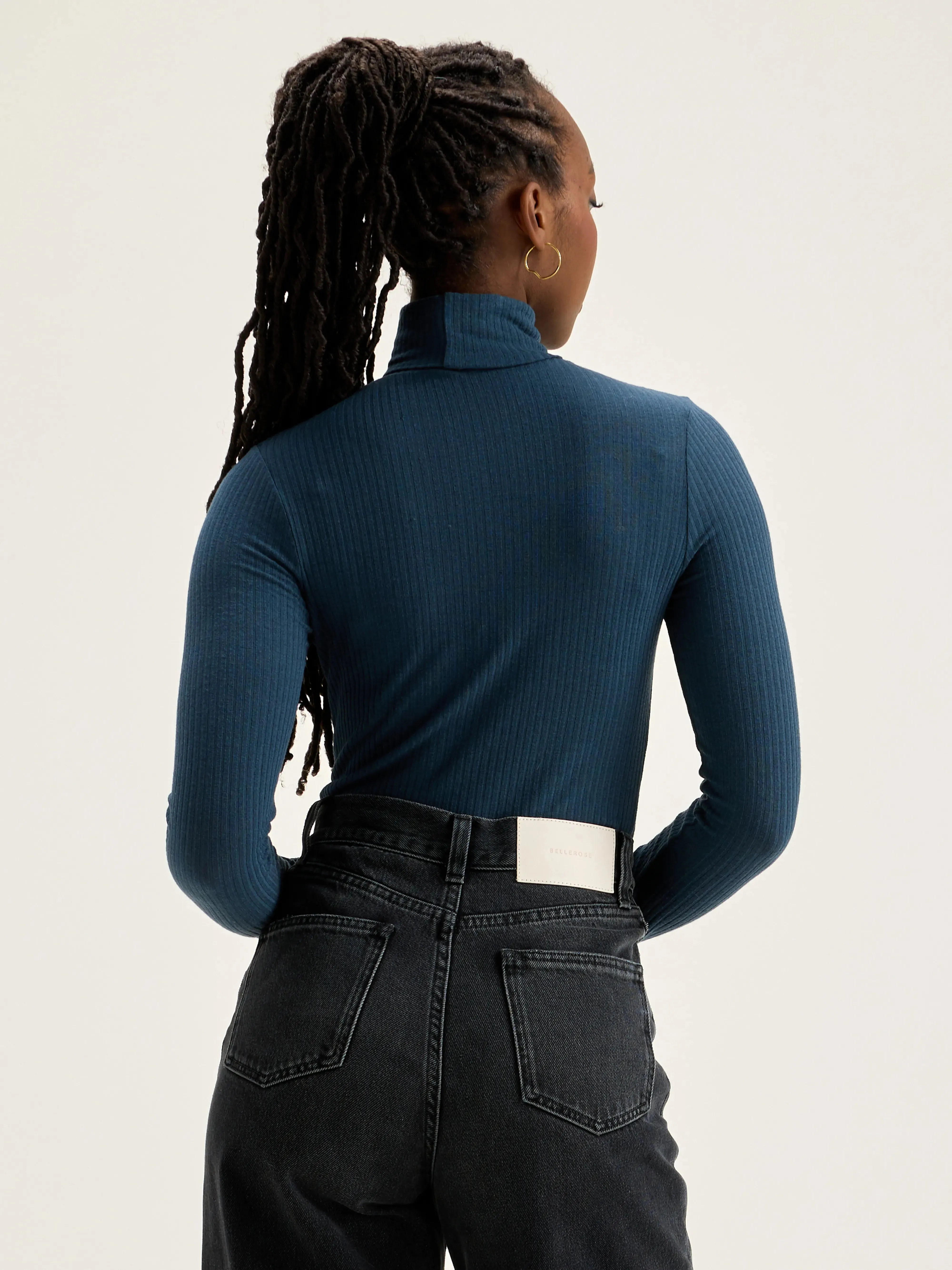 Vinay fitted t-shirt (242 / W / ODYSEE)