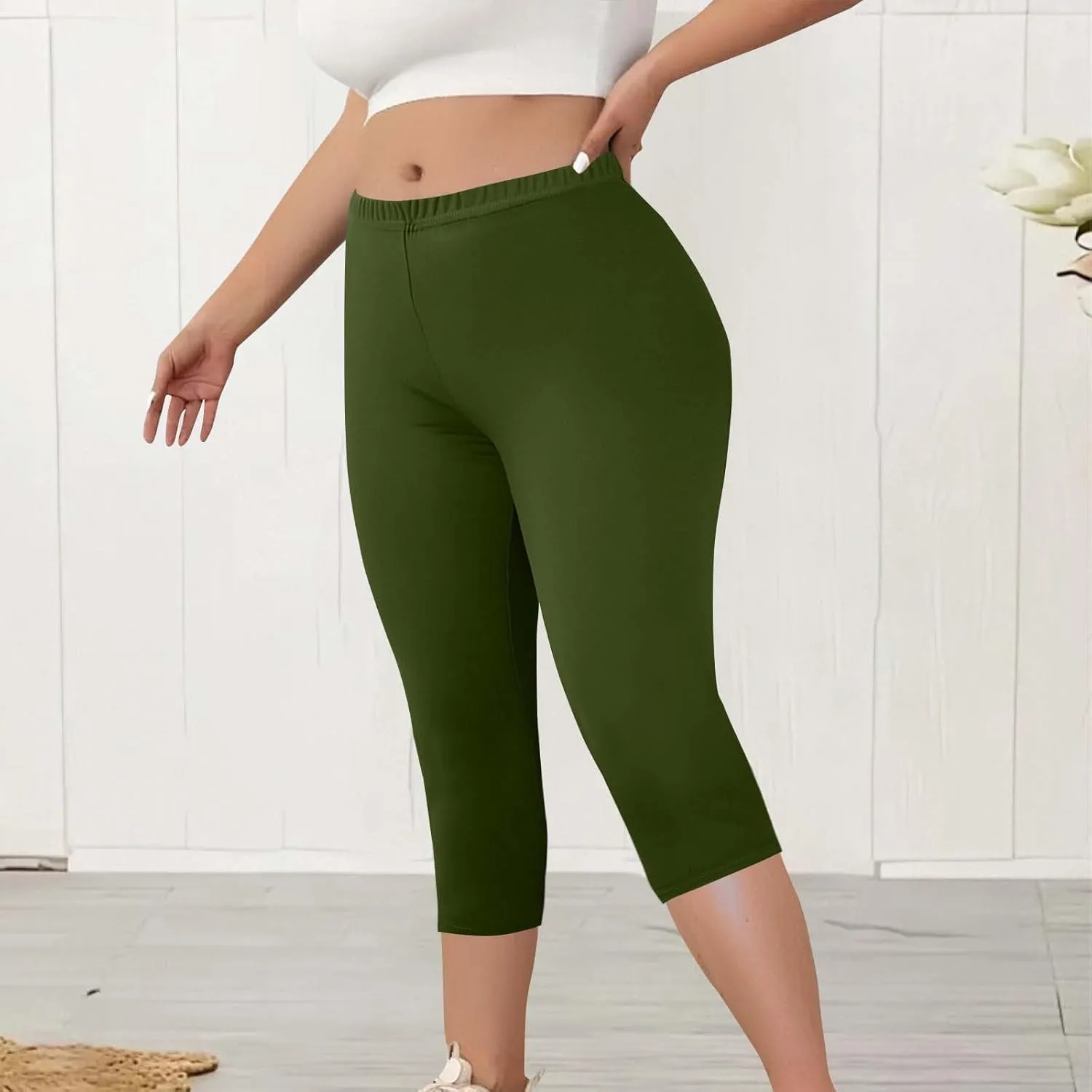 Women's Plus Size Capris Leggings High Waist Tummy Control Pants Soft Stretchy Yoga Workout Capped Pants